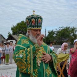 Первая Божественная Литургия в строящемся храме Святой Великомученицы Варвары г. Пласта.