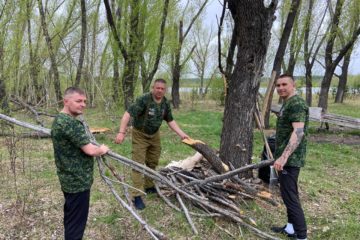 Поддержка на фронте и дома